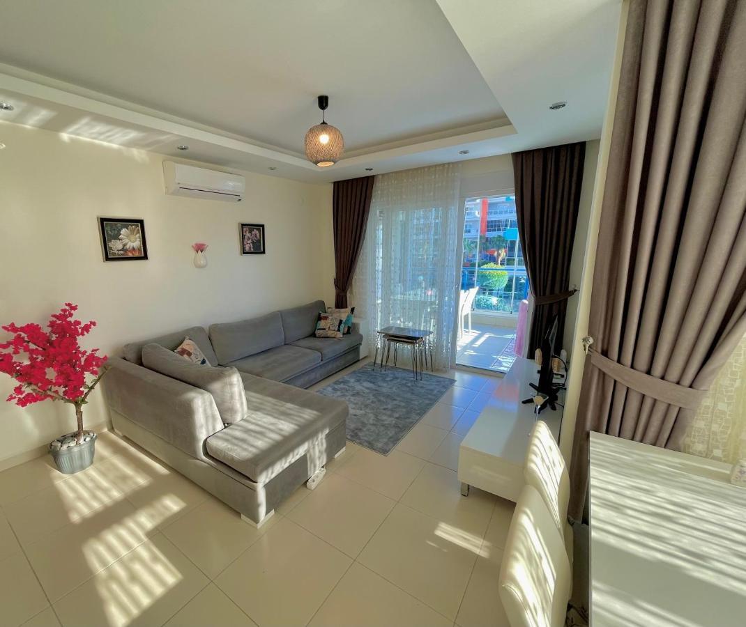 Sa Apartments! 300M To The Beach ألانيا الغرفة الصورة